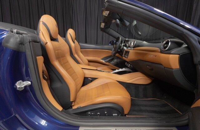 2017 Ferrari California T ($241,996 MSRP) *SPECIAL HANDLING PACKAGE* *1-OWNER* *JUST SERVI San Diego CA