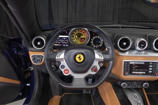 2017 Ferrari California T ($241,996 MSRP) *SPECIAL HANDLING PACKAGE* *1-OWNER* *JUST SERVI San Diego CA