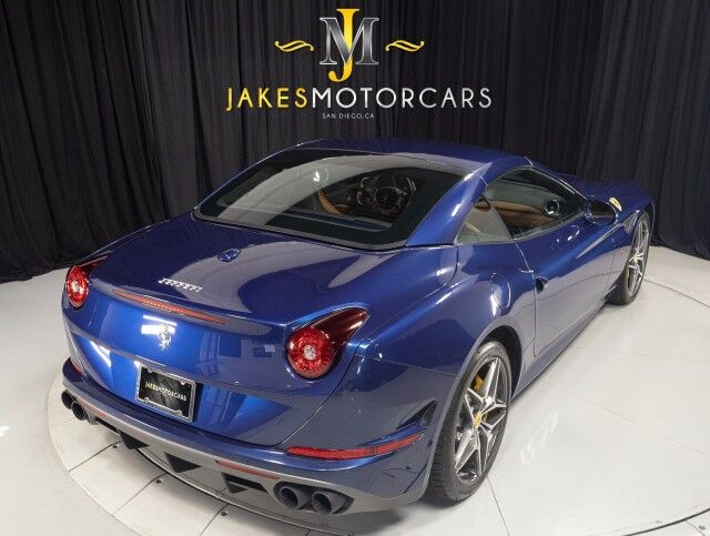 2017 Ferrari California T ($241,996 MSRP) *SPECIAL HANDLING PACKAGE* *1-OWNER* *JUST SERVI San Diego CA