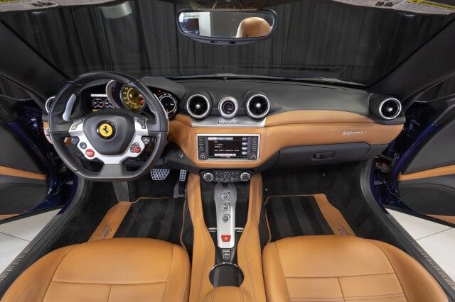 2017 Ferrari California T ($241,996 MSRP) *SPECIAL HANDLING PACKAGE* *1-OWNER* *JUST SERVICED* *TOUR DE FRANCE BLUE* San Diego CA