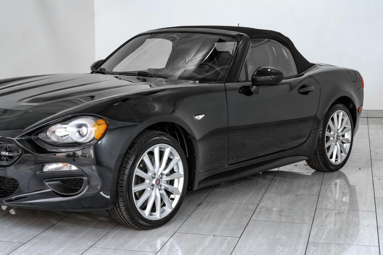 2017 Fiat 124 Spider CLASSICA TECHNOLOGY COLLECTION REAR CAMERA KEYLESS START BLUETOO Carrollton TX