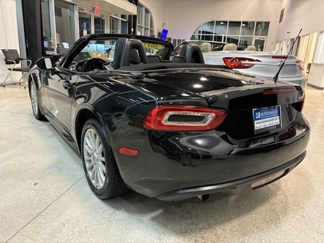 2017 Fiat 124 Spider Classica