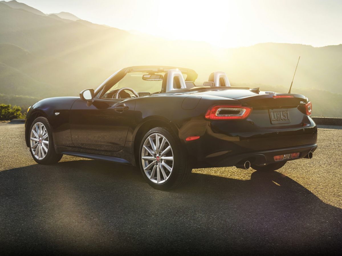 2017 Fiat 124 Spider Classica Hagerstown MD