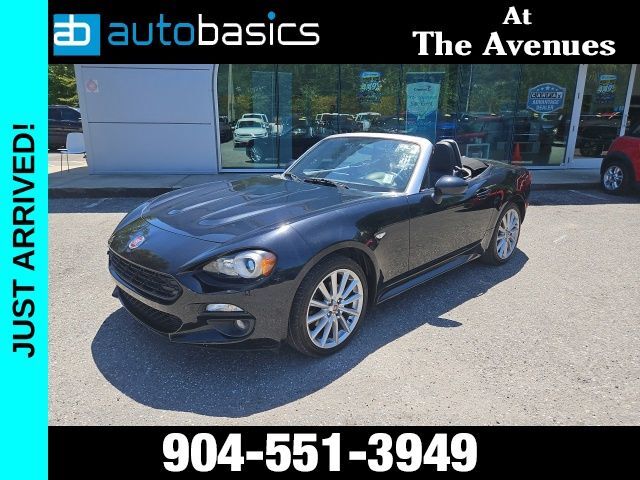 2017 Fiat 124 Spider Lusso