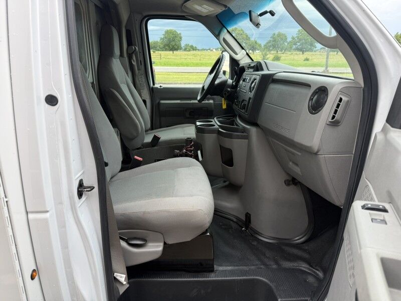 2017 Ford E-350 V10 KUV Utility Collinsville OK
