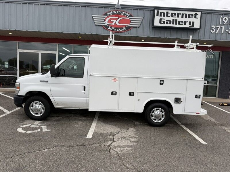 2017 Ford E-350 V10 KUV Utility Collinsville OK