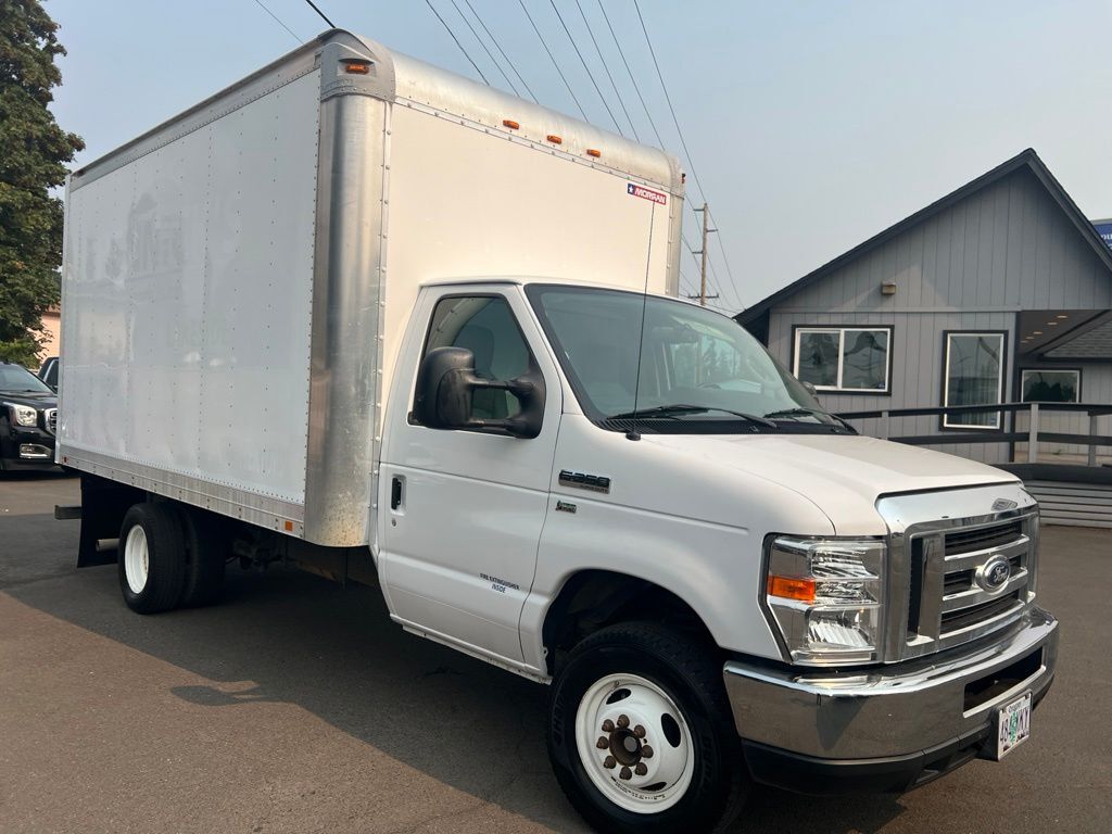 2017 Ford E-350SD Base