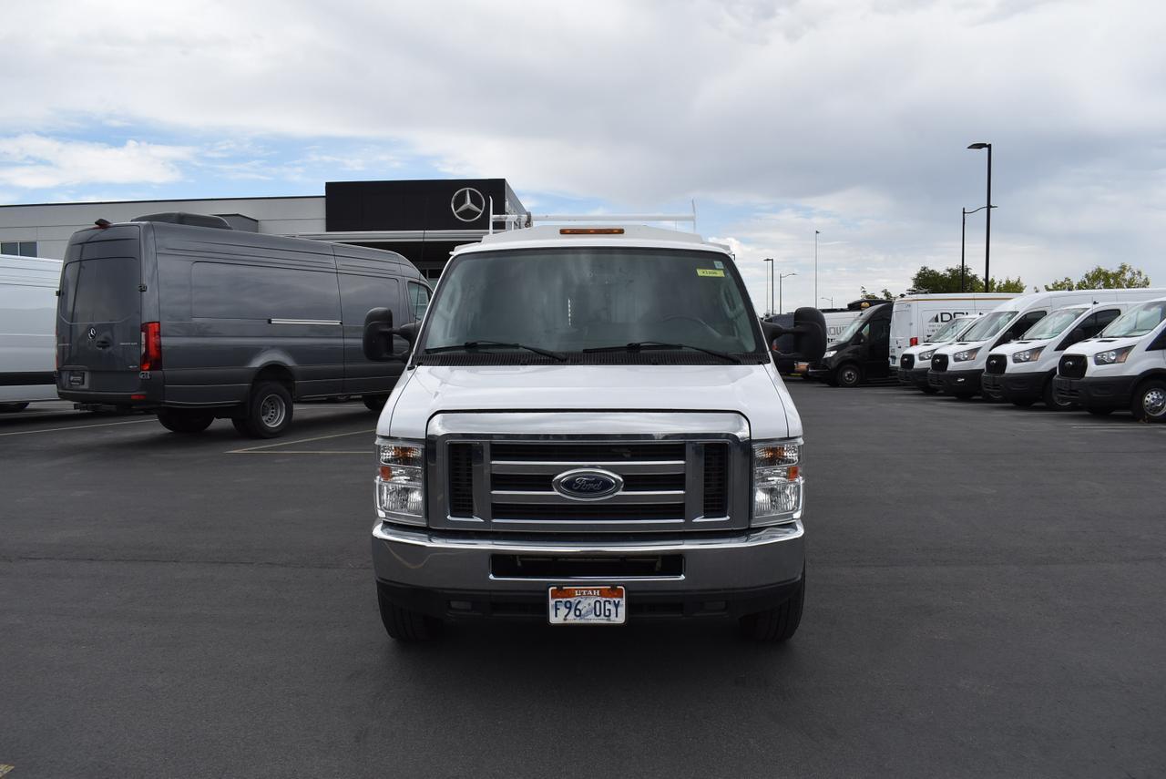 2017 Ford E-350 photo 2
