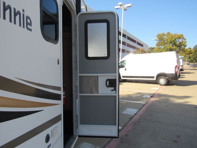 2017 Ford E-450 Cutaway Super Duty Plano TX