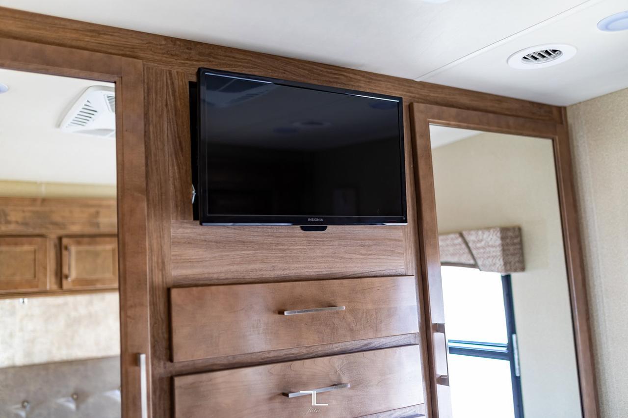 2017 Ford E-450 Jayco Greyhawk Prestige 32 Ft. Red Deer AB