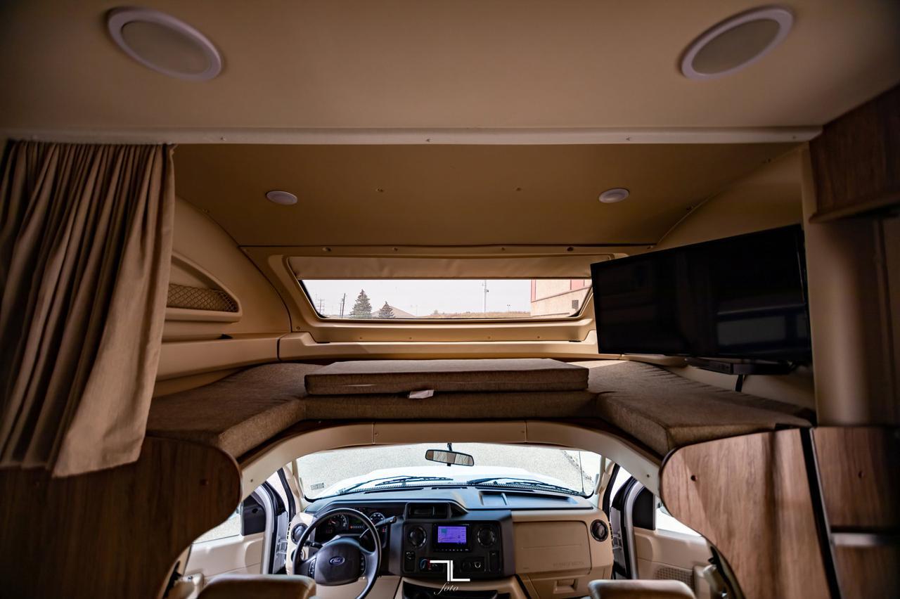 2017 Ford E-450 Jayco Greyhawk Prestige 32 Ft. Red Deer AB