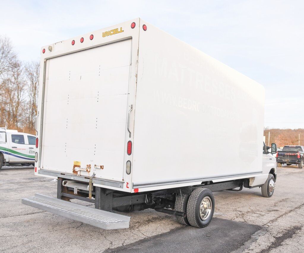 2017 Ford E-450SD Base Akron OH