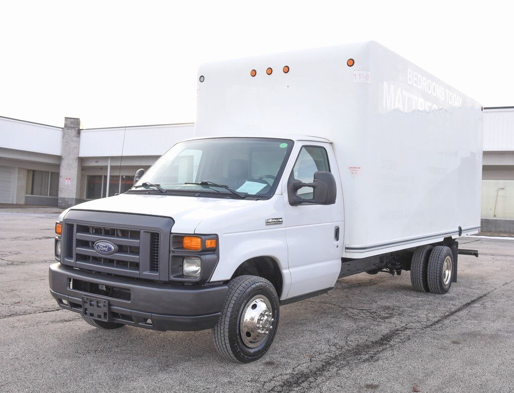 2017 Ford E-450SD Base Akron OH