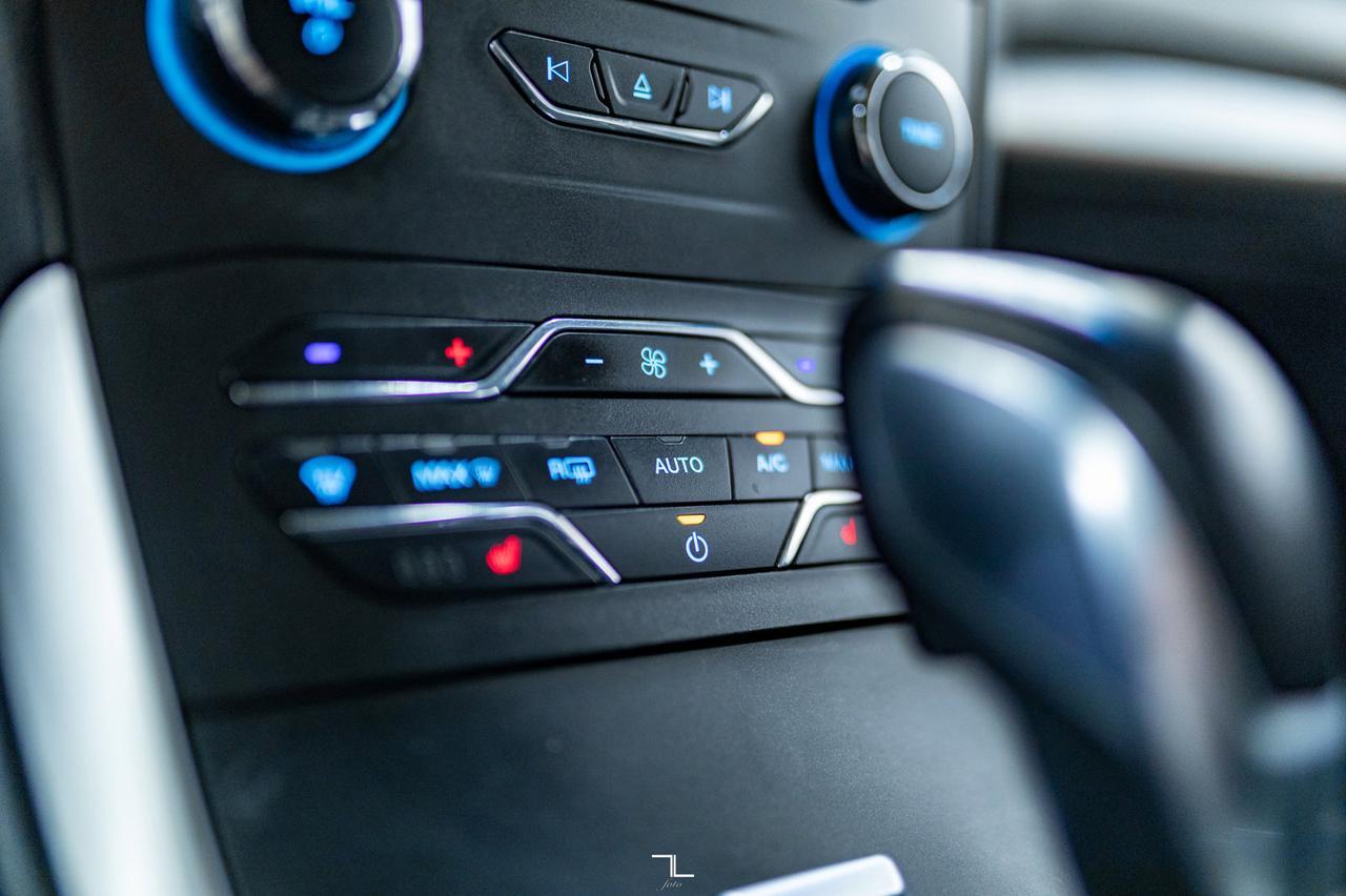 2017 Ford Edge AWD SEL Leather BCam Red Deer AB