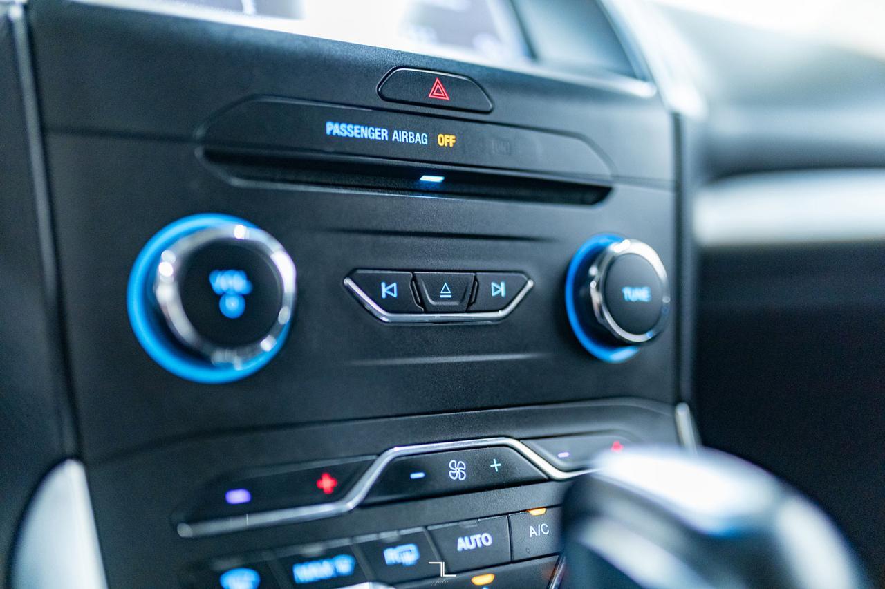 2017 Ford Edge AWD SEL Leather BCam Red Deer AB