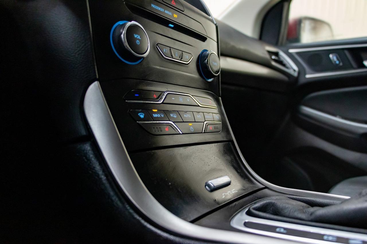 2017 Ford Edge AWD SEL Leather Nav BCam Red Deer AB