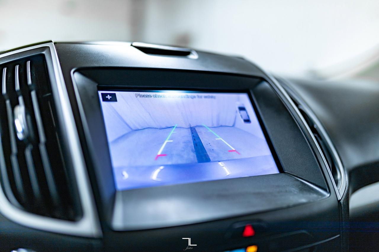 2017 Ford Edge AWD SEL Leather Roof Nav BCam Red Deer AB