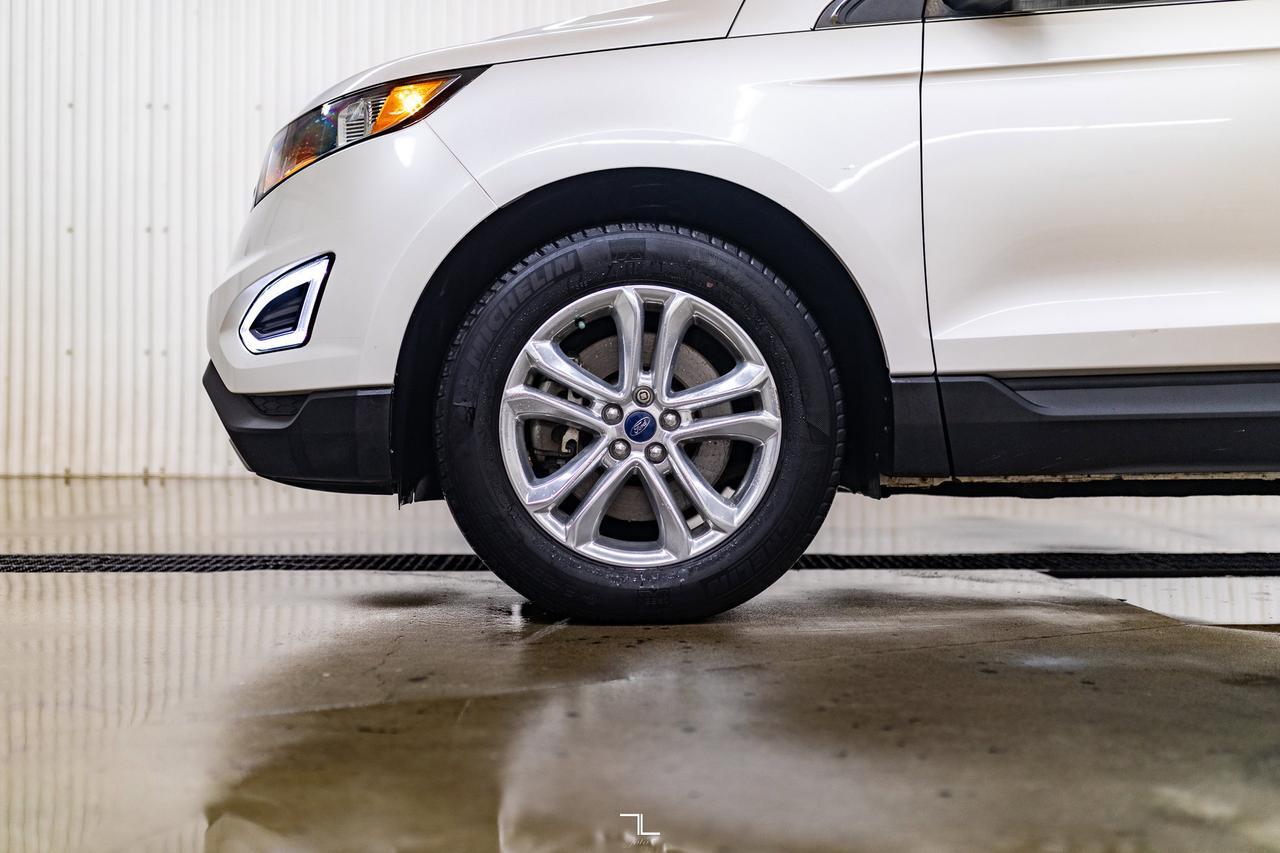 2017 Ford Edge AWD SEL Leather Roof Nav BCam Red Deer AB