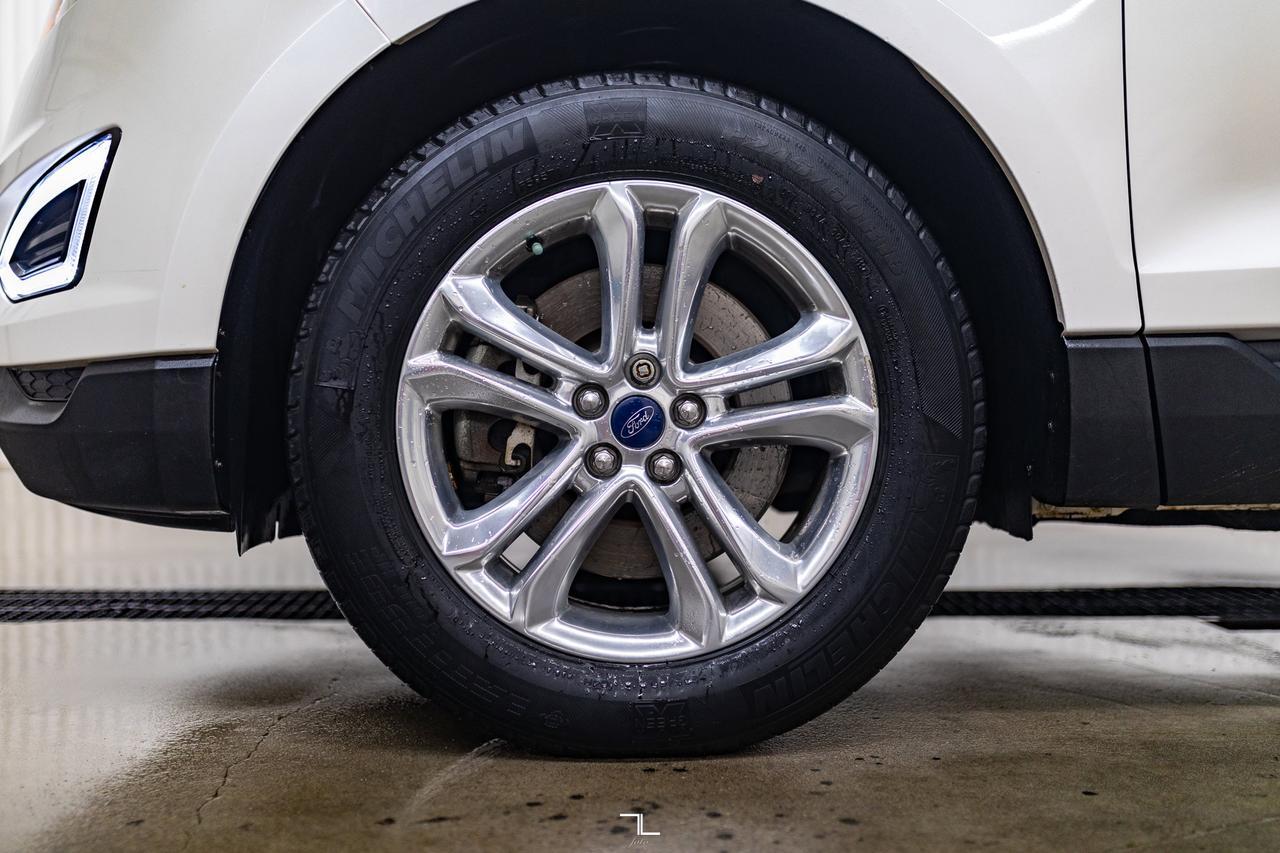 2017 Ford Edge AWD SEL Leather Roof Nav BCam Red Deer AB