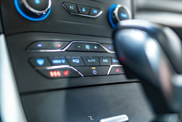 2017 Ford Edge AWD SEL Leather Roof Nav BCam Red Deer AB