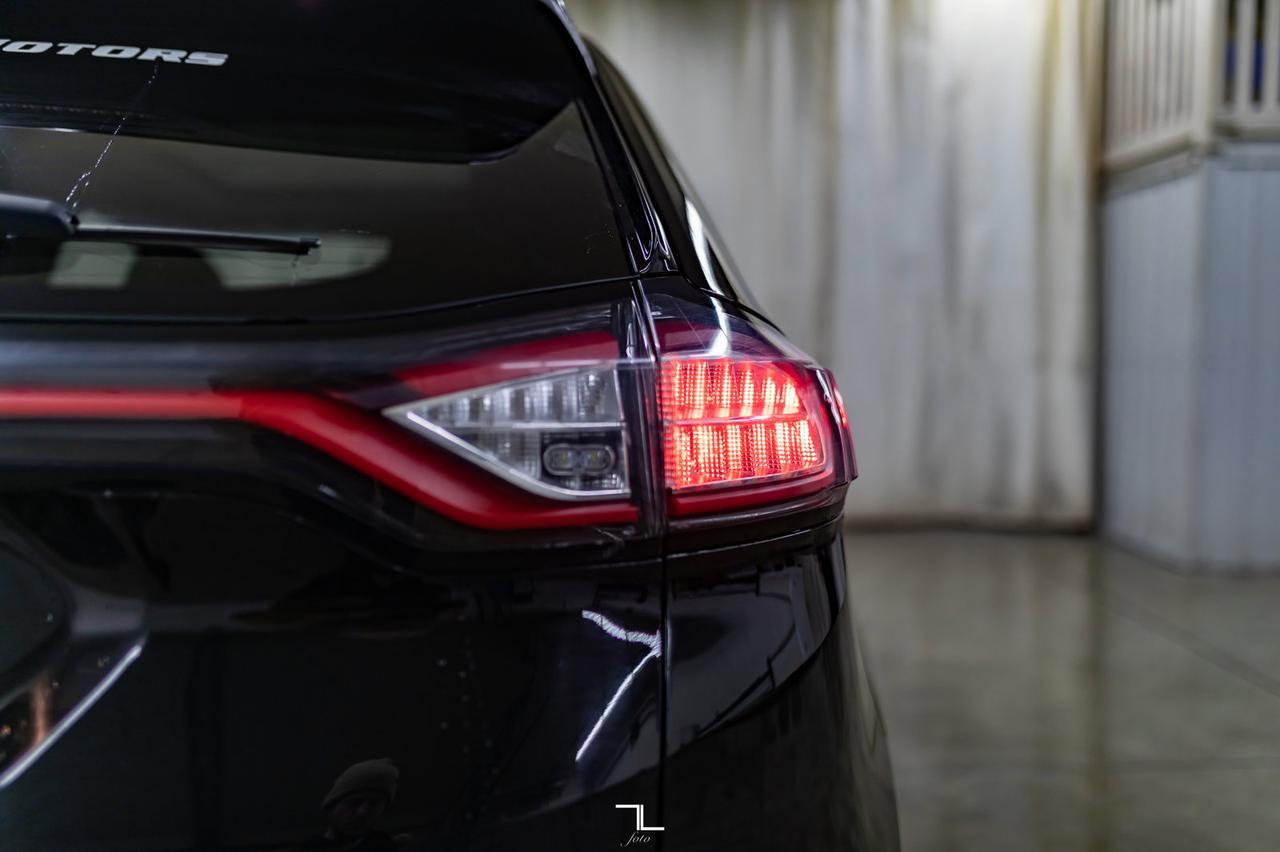 2017 Ford Edge AWD SEL Leather Roof Nav BCam Red Deer AB