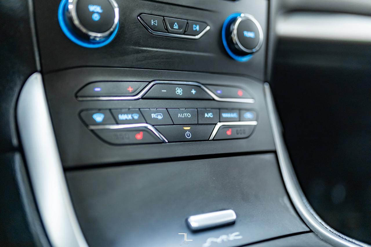 2017 Ford Edge AWD SEL Leather Roof Nav BCam Red Deer AB