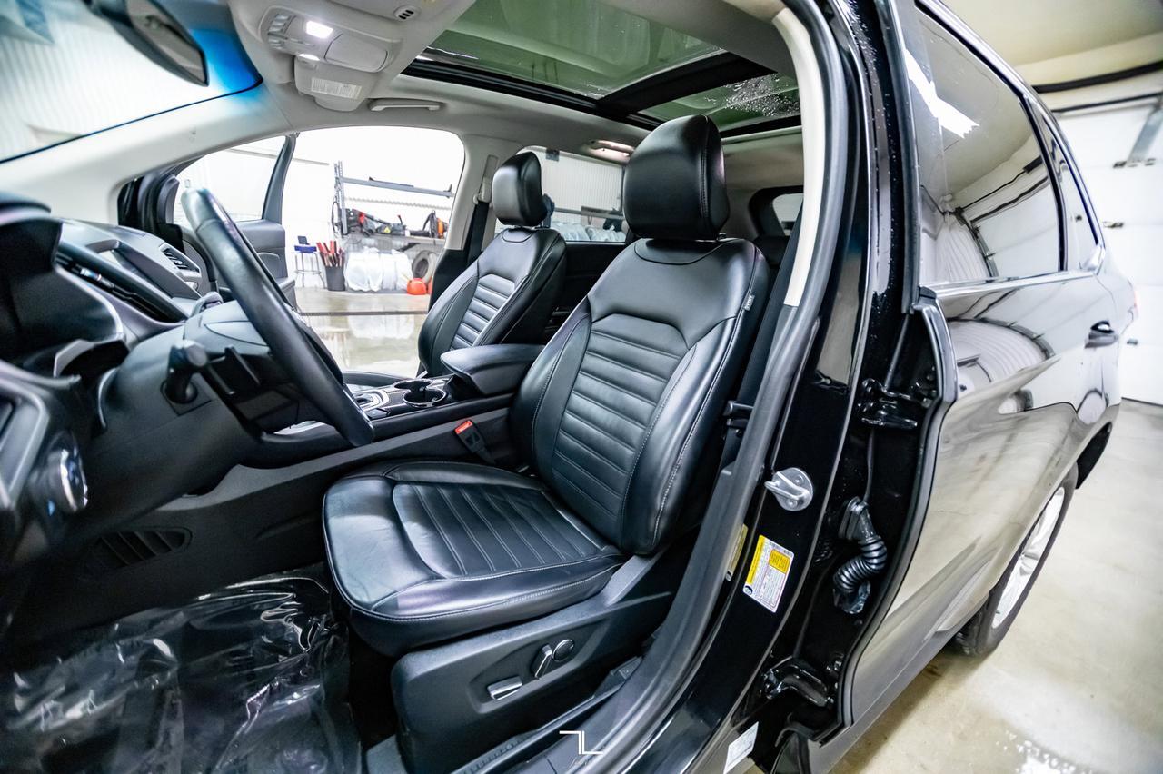 2017 Ford Edge AWD SEL Leather Roof Nav BCam Red Deer AB