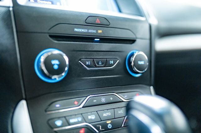 2017 Ford Edge AWD SEL Leather Roof Nav BCam Red Deer AB