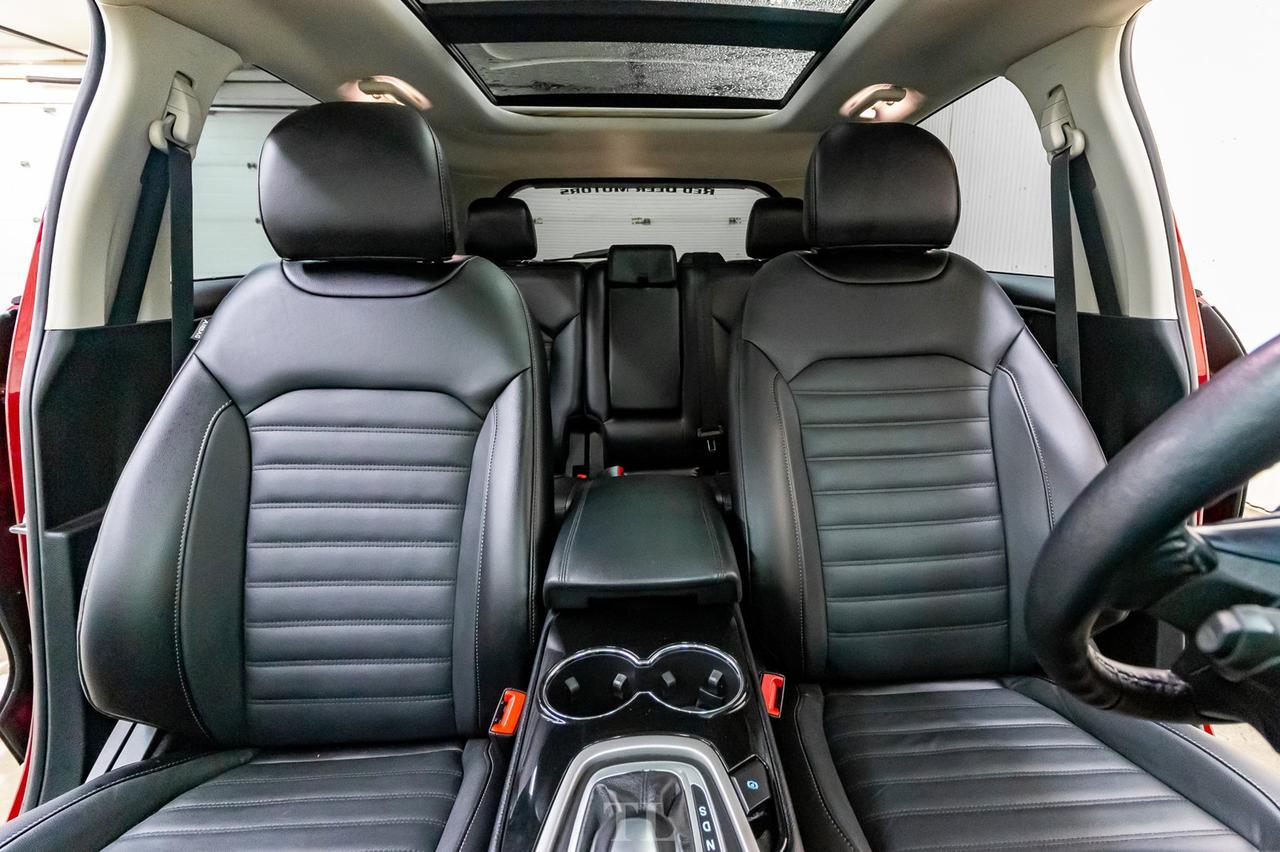 2017 Ford Edge AWD SEL Leather Roof Nav Red Deer AB