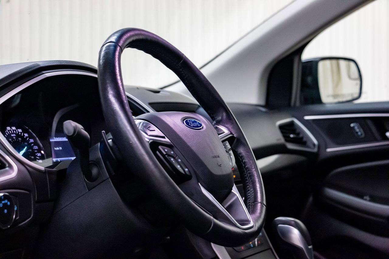 2017 Ford Edge AWD SEL Leather Roof Nav Red Deer AB