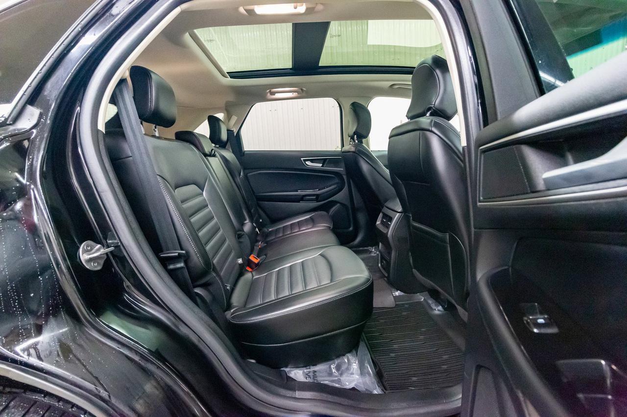 2017 Ford Edge AWD SEL Leather Roof Nav Red Deer AB