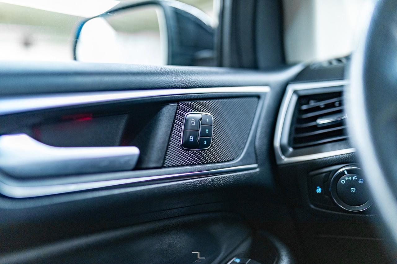 2017 Ford Edge AWD Sport Leather Roof Nav BCam Red Deer AB