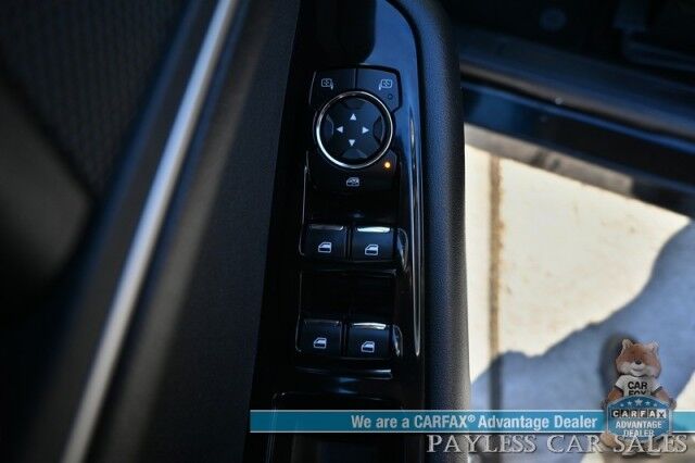 2017 Ford Edge SEL / AWD / Power Cloth Seats / Bluetooth / Back Up Camera / Cruise Control / Keyless Entry & Start / Alloy Wheels / 27 MPG / Tow Pkg / 1-Owner Anchorage AK