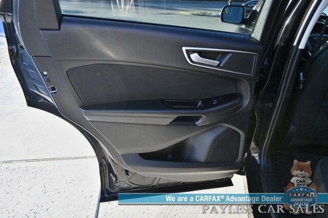 2017 Ford Edge SEL / AWD / Power Cloth Seats / Bluetooth / Back Up Camera / Cruise Control / Keyless Entry & Start / Alloy Wheels / 27 MPG / Tow Pkg / 1-Owner Anchorage AK