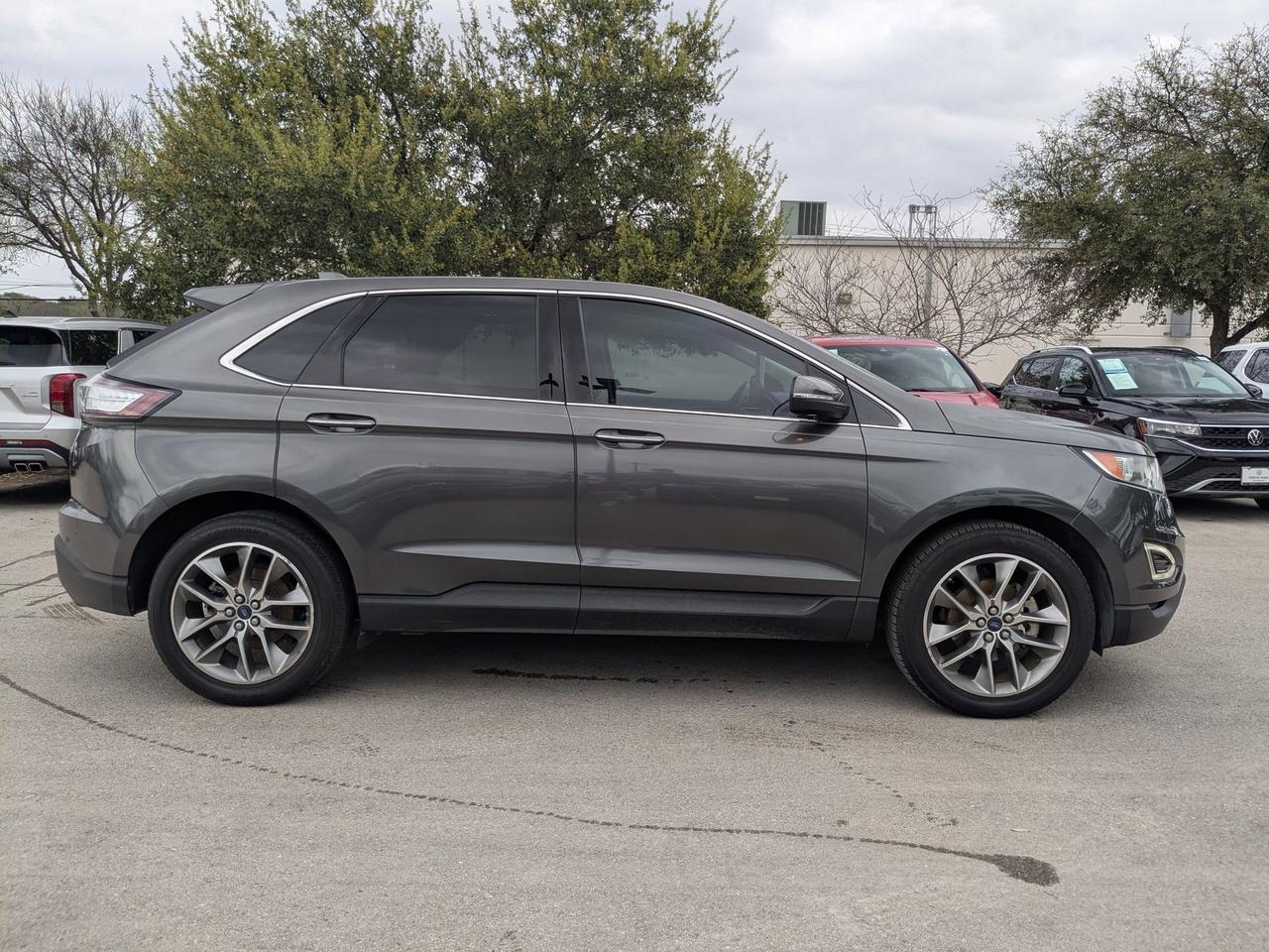 2017 Ford Edge Titanium