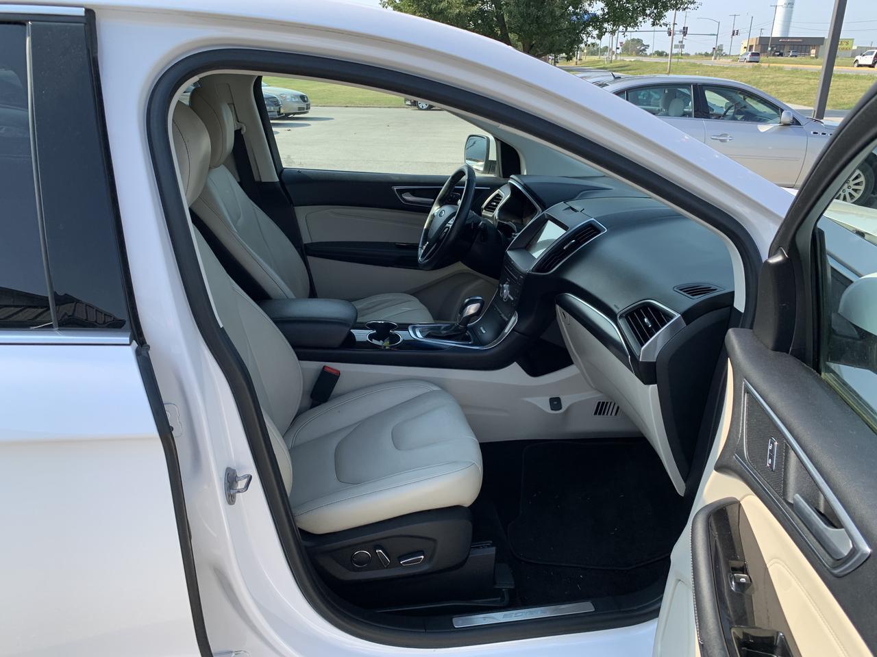2017 Ford Edge Titanium Sport Utility 4D Aurora MO