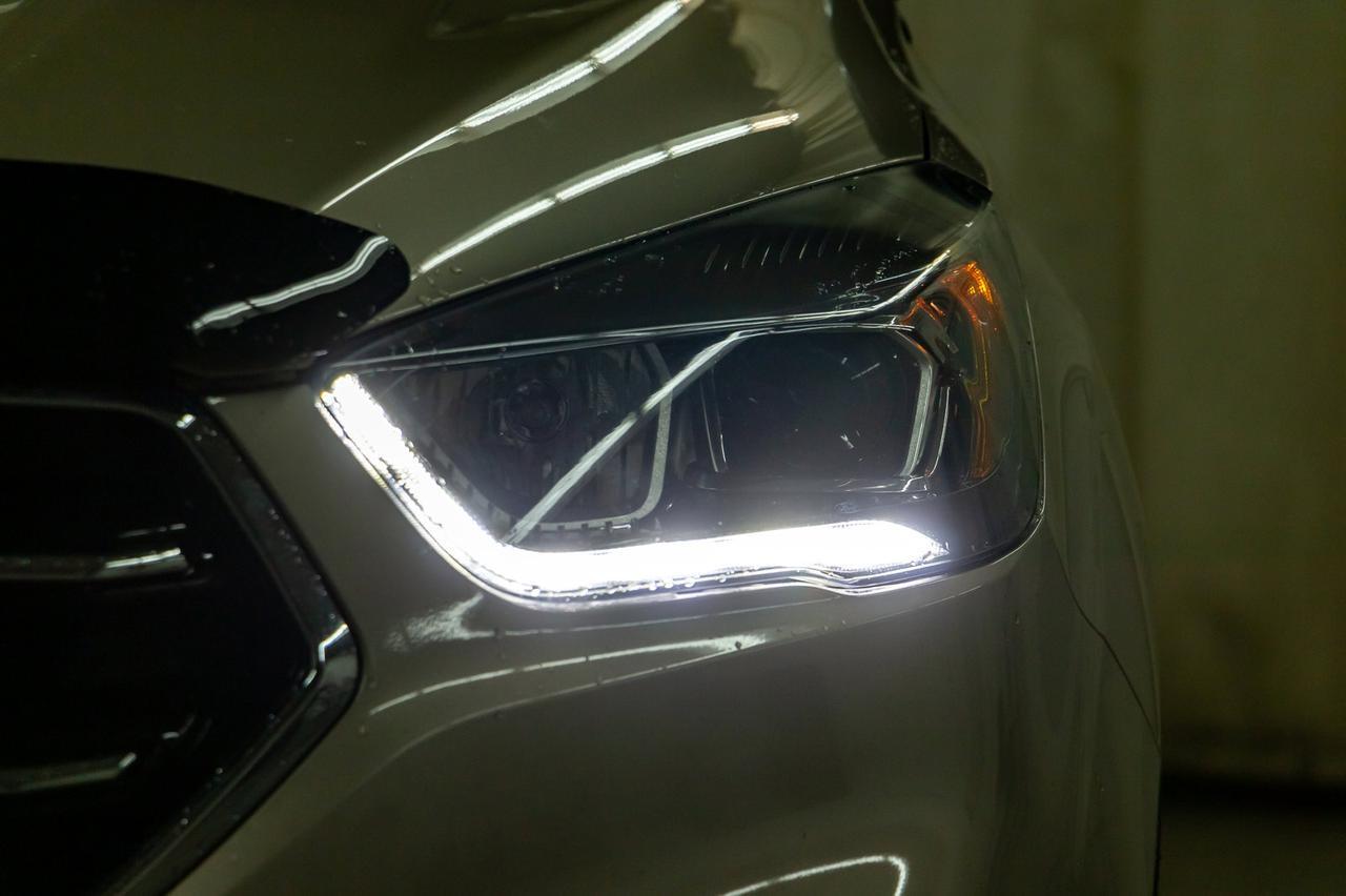 2017 Ford Escape AWD SE Appearance Pkg. Nav BCam Red Deer AB