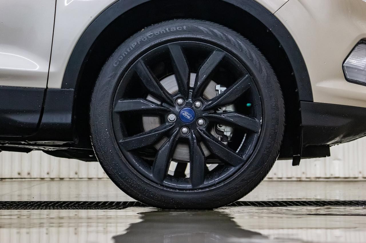 2017 Ford Escape AWD SE Appearance Pkg. Nav BCam Red Deer AB