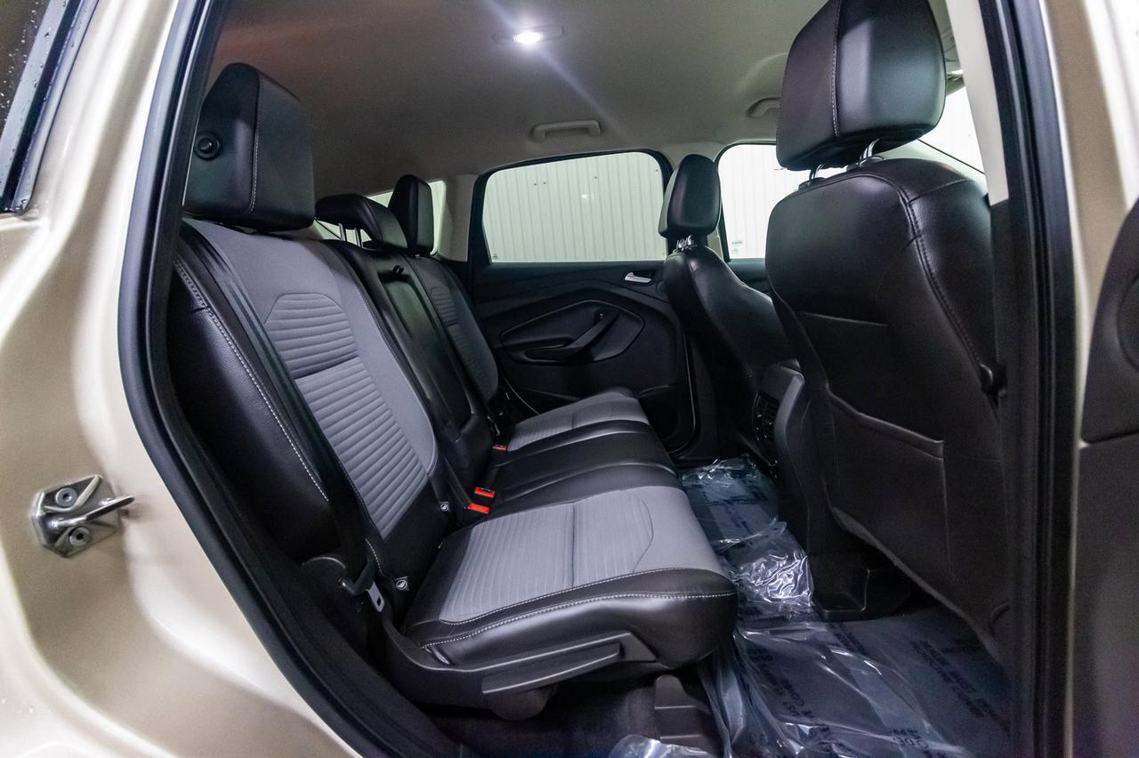 2017 Ford Escape AWD SE Appearance Pkg. Nav BCam Red Deer AB