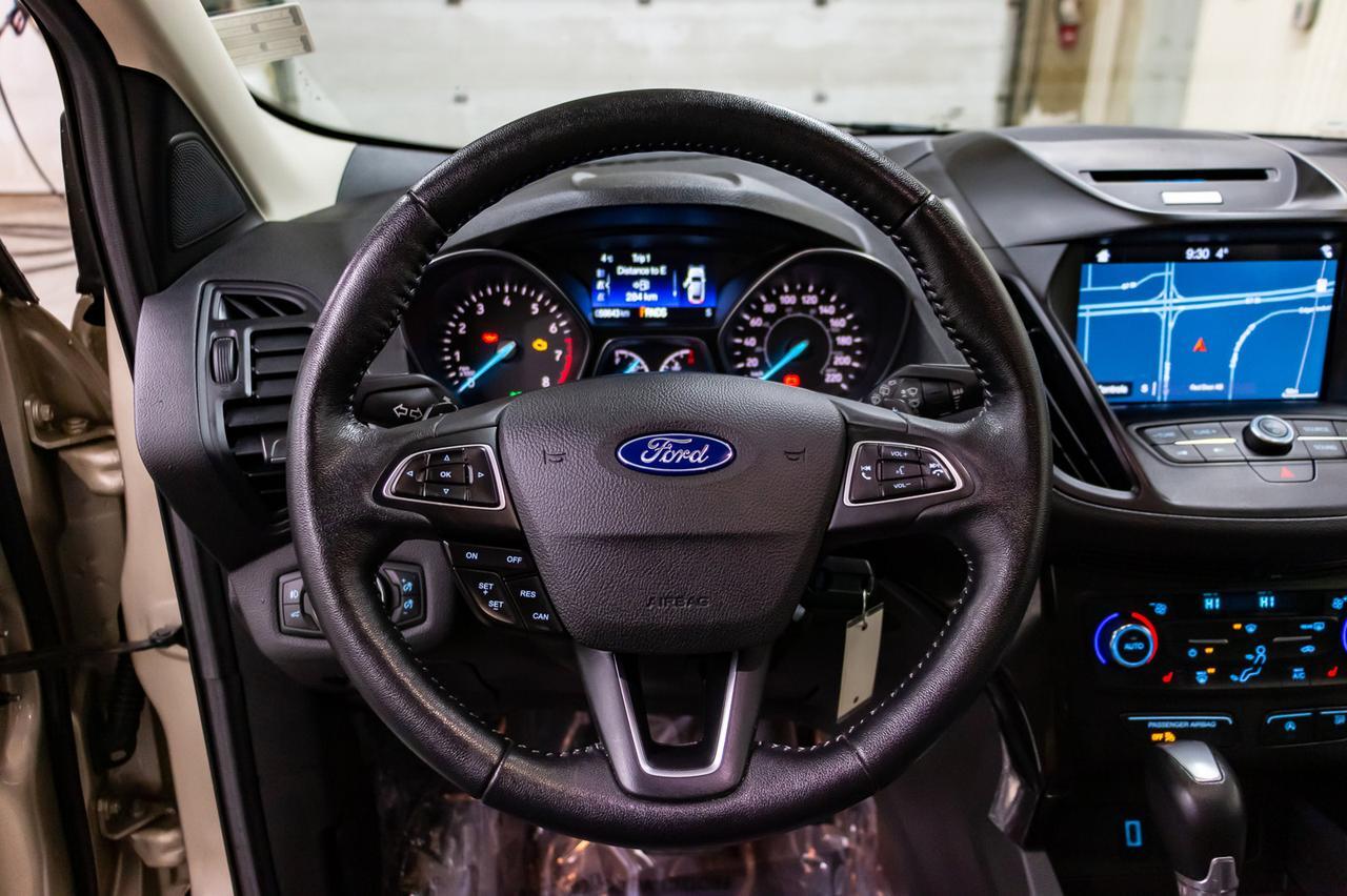 2017 Ford Escape AWD SE Appearance Pkg. Nav BCam Red Deer AB