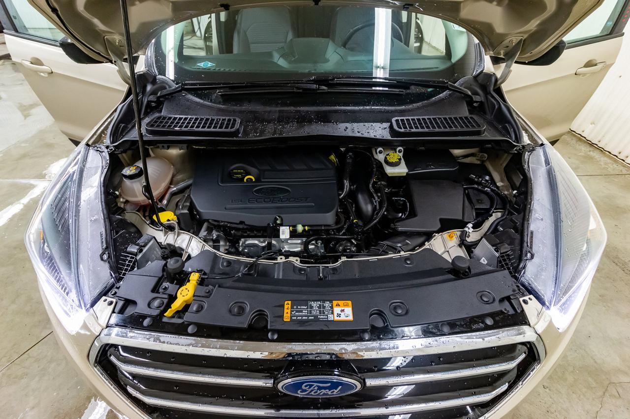 2017 Ford Escape AWD SE Appearance Pkg. Nav BCam Red Deer AB