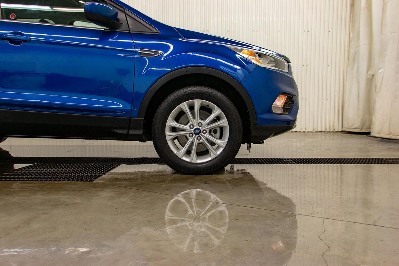 2017 Ford Escape AWD SE BCam Red Deer AB