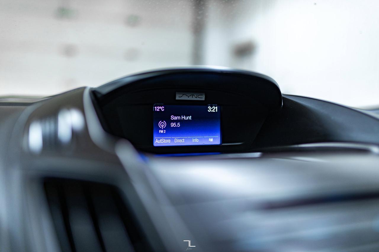 2017 Ford Escape AWD SE BCam Red Deer AB