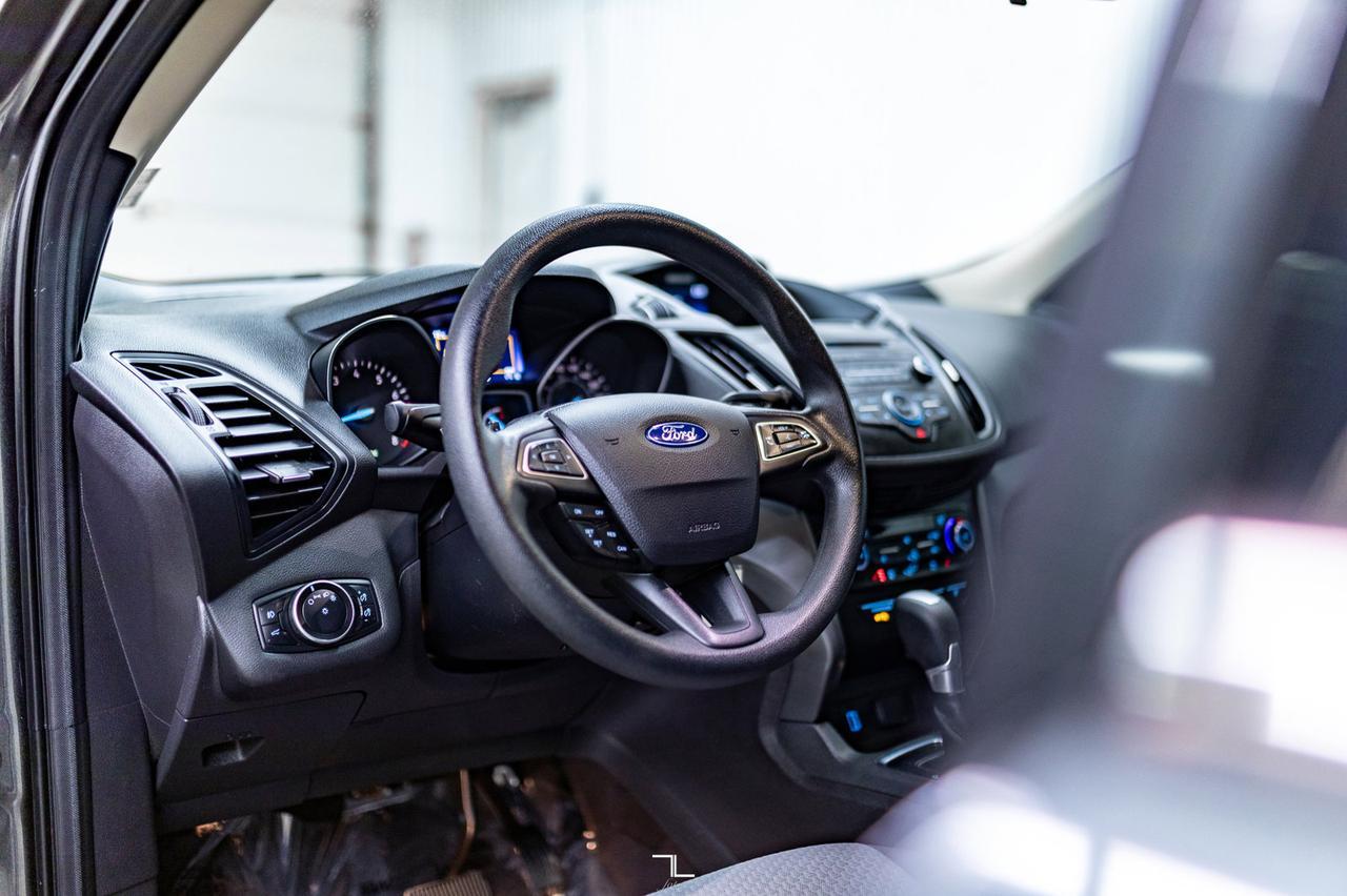 2017 Ford Escape AWD SE BCam Red Deer AB