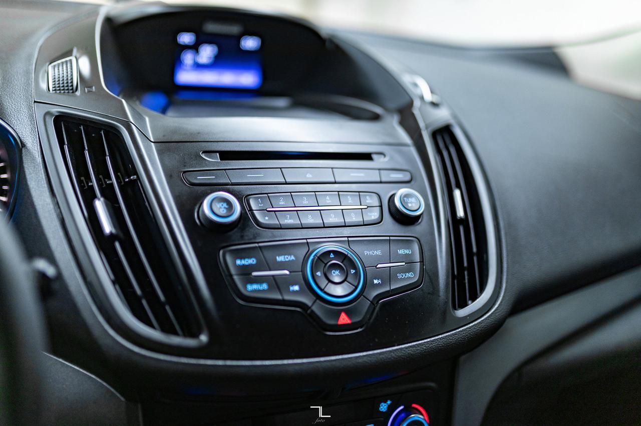 2017 Ford Escape AWD SE BCam Red Deer AB