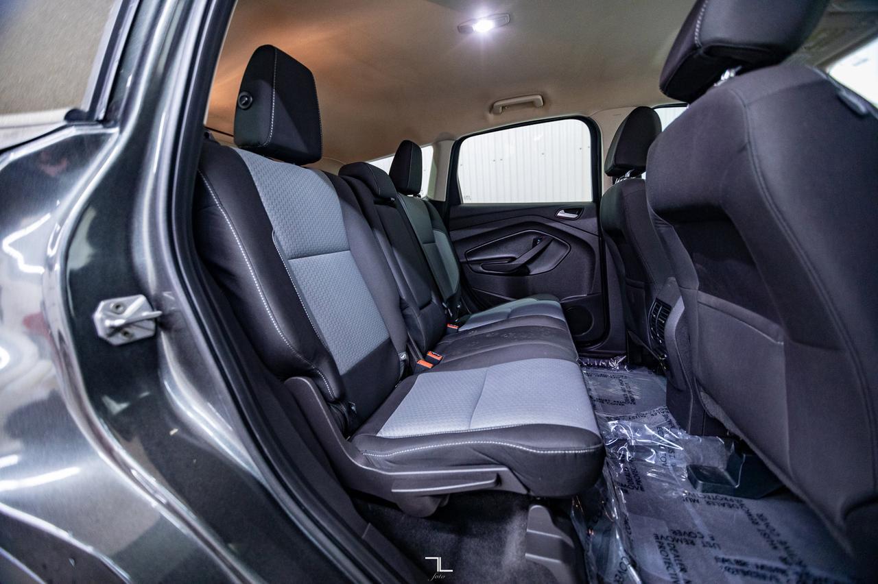 2017 Ford Escape AWD SE BCam Red Deer AB