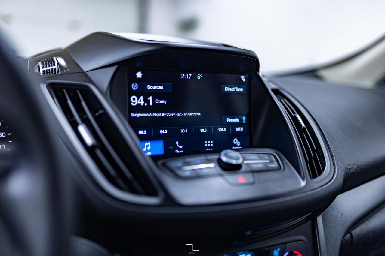 2017 Ford Escape AWD SE BCam Red Deer AB