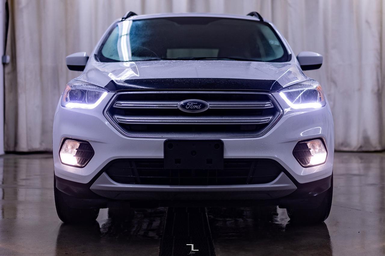 2017 Ford Escape AWD SE BCam Red Deer AB