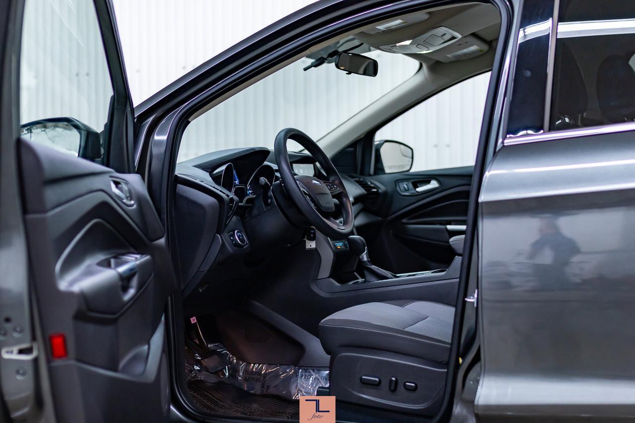 2017 Ford Escape AWD SE BCam Red Deer AB