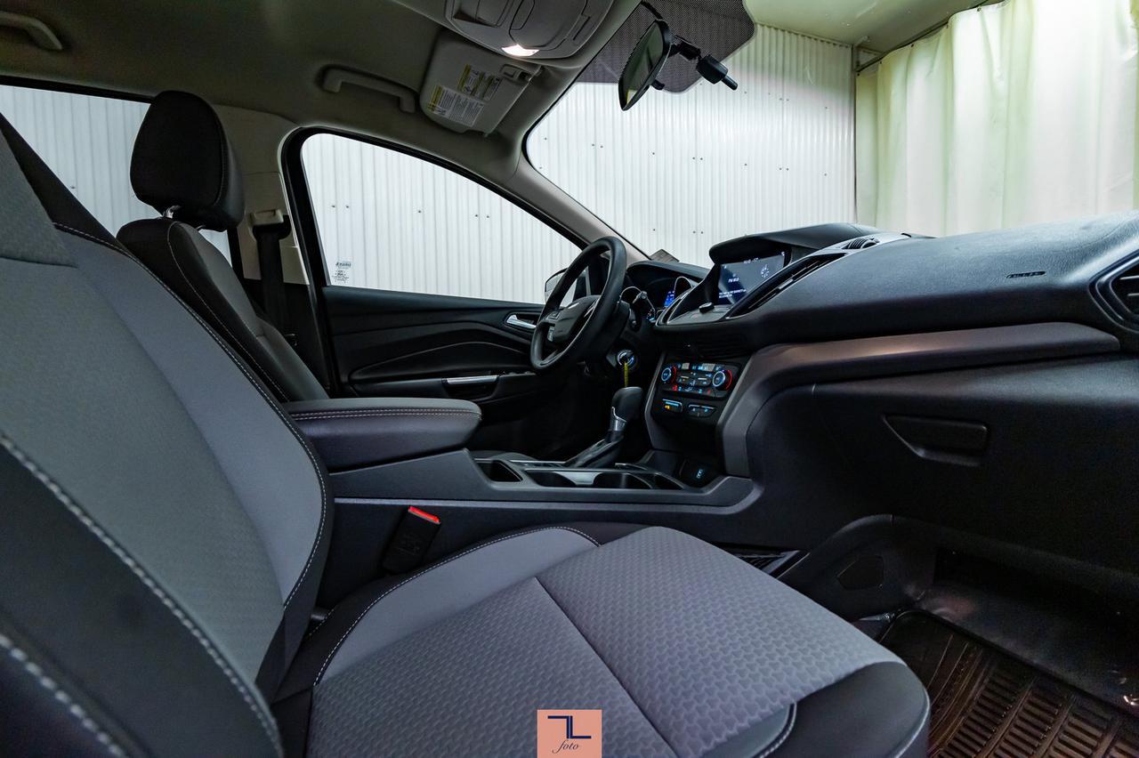 2017 Ford Escape AWD SE BCam Red Deer AB